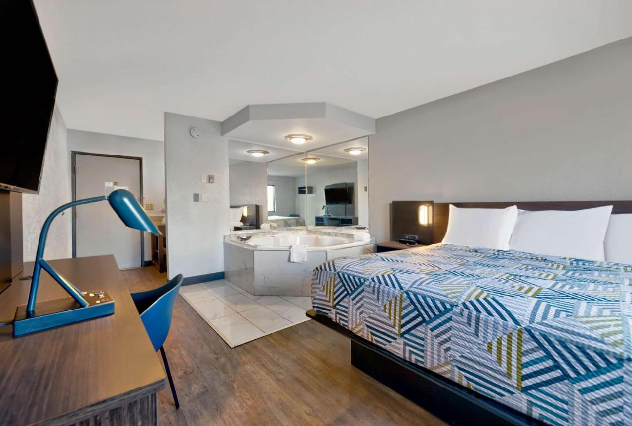 Motel 6-Oak Creek, Wi Екстериор снимка