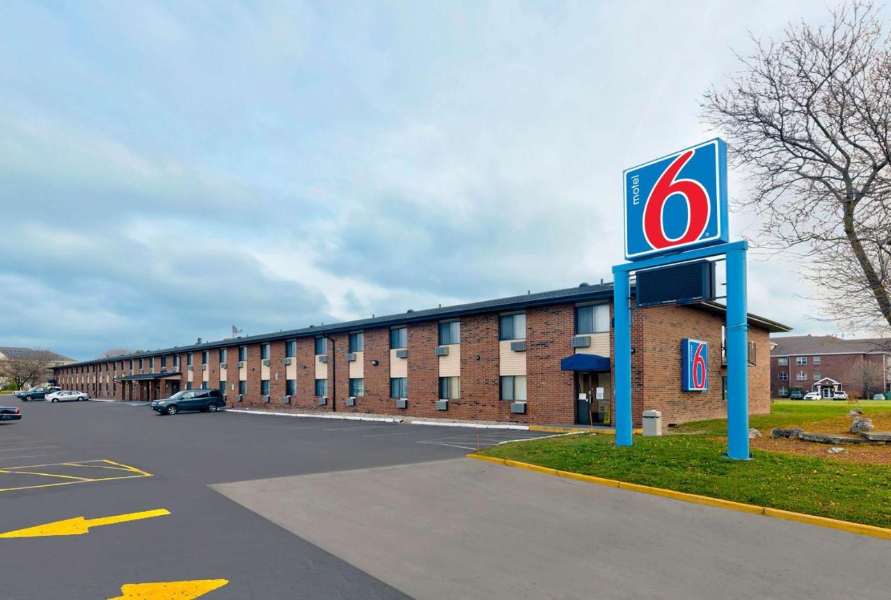 Motel 6-Oak Creek, Wi Екстериор снимка